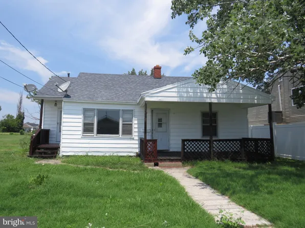 208 Cove St, Crisfield, MD 21817