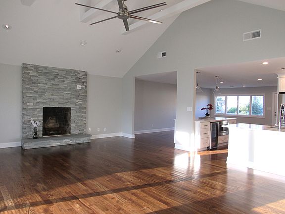 5th image of 750 Barkley Ave