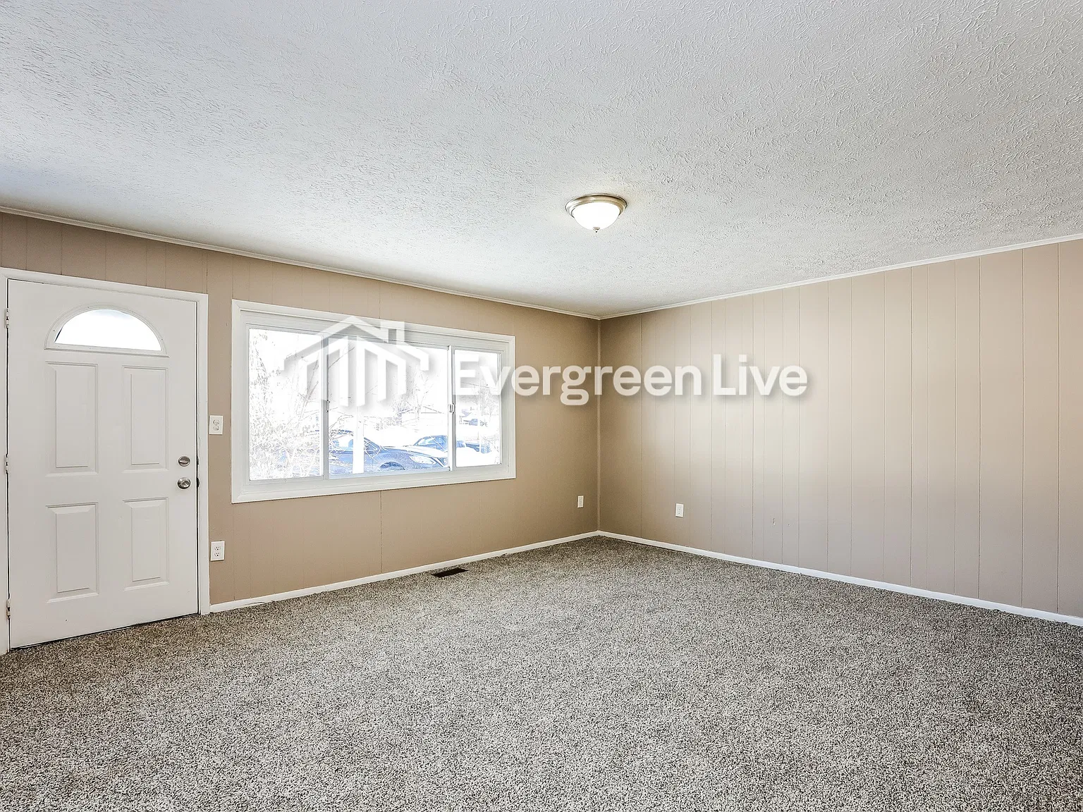 3 bed, 1.0 bath, 1073 sqft, $1,445 — Photo 4