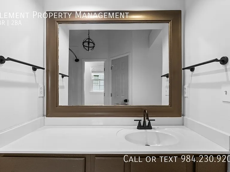 6649 Speight Cir — Photo 26