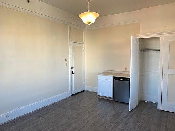 3rd image of 1255 Polk St APT 52