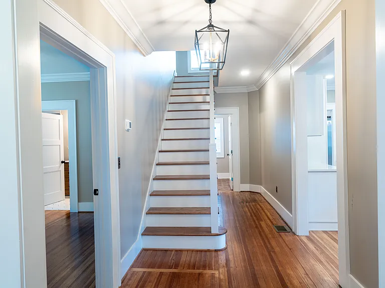 609 Salisbury St — Photo 13