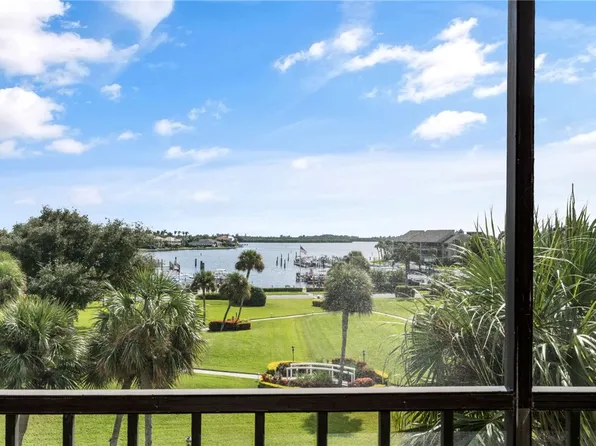1821 Mooringline Dr #Penthouse D, Vero Beach, FL 32963