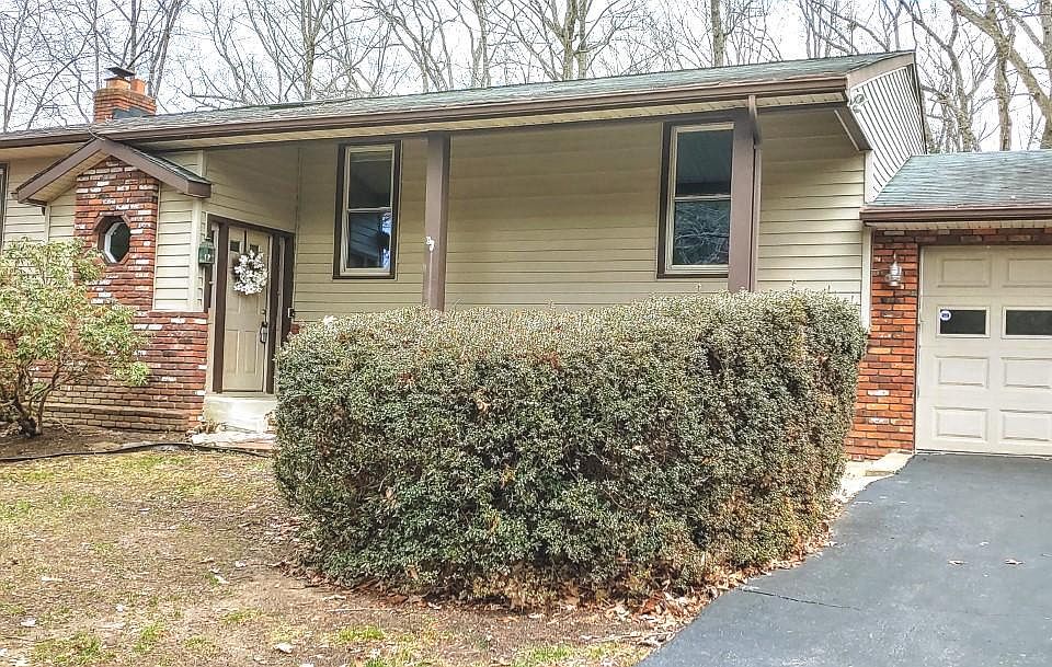 1st image of 409 Verona Ct