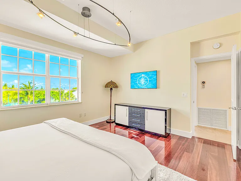 Gulfview Dr — Photo 22