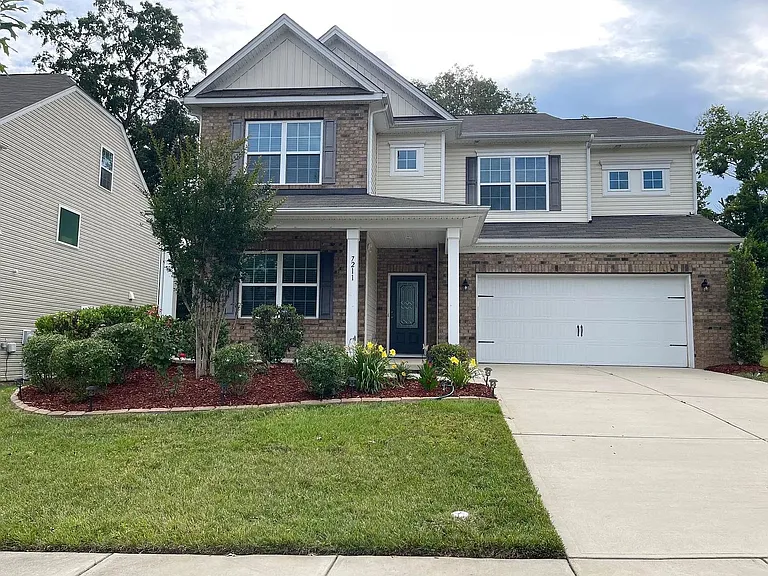7211 Agnew Dr — Photo 1