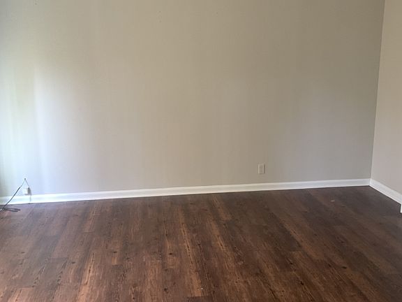 2nd image of 1531 Flamingo Ln
