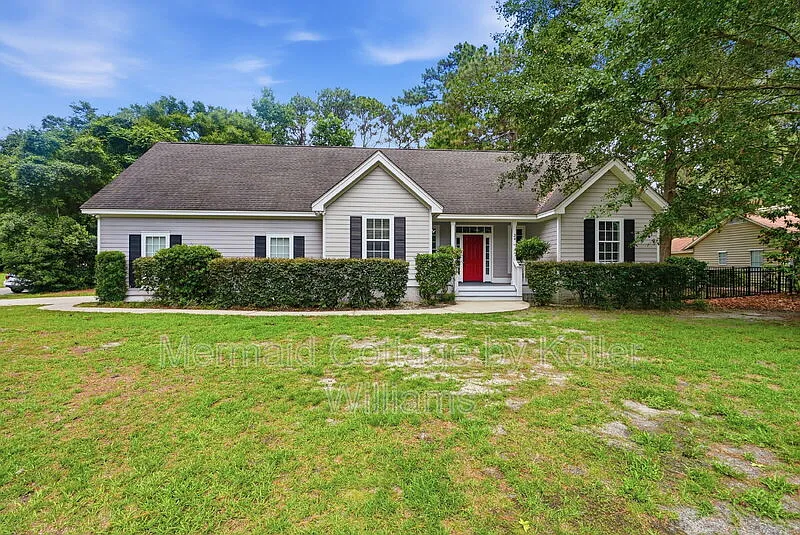 5 bed, 3.0 bath, 2789 sqft, $2,800 — Photo 1