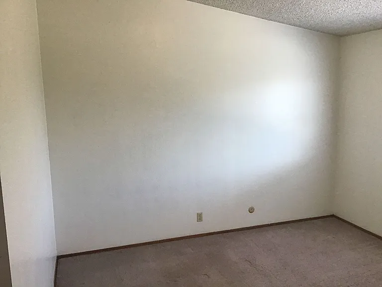 1119 G St — Photo 14