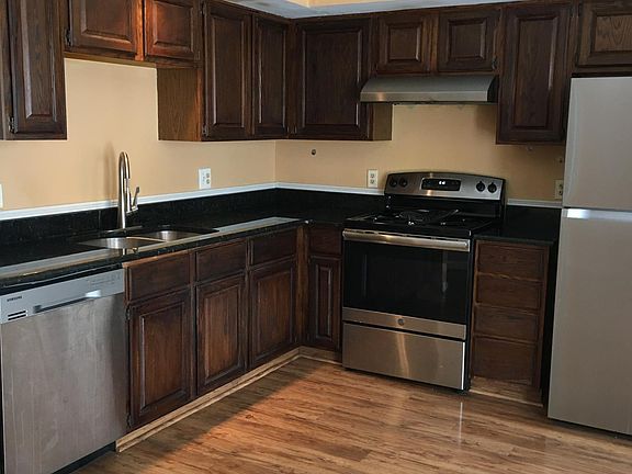 3rd image of 424 Corato Ct #424