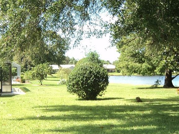 3rd image of 3248 Meadow Run Dr