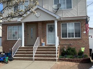37 Beresford Ave, Staten Island, NY 10314