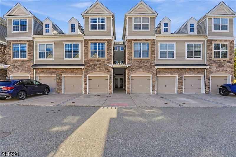 1st image of 612 Lopez Ln