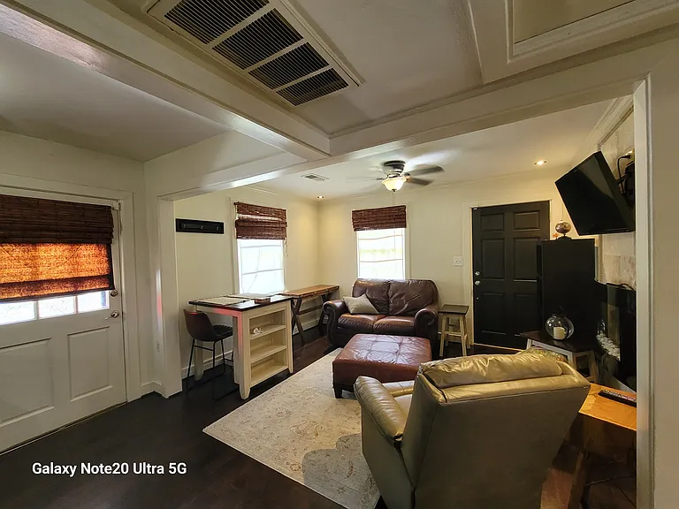 2141 Windsor Ave — Photo 20