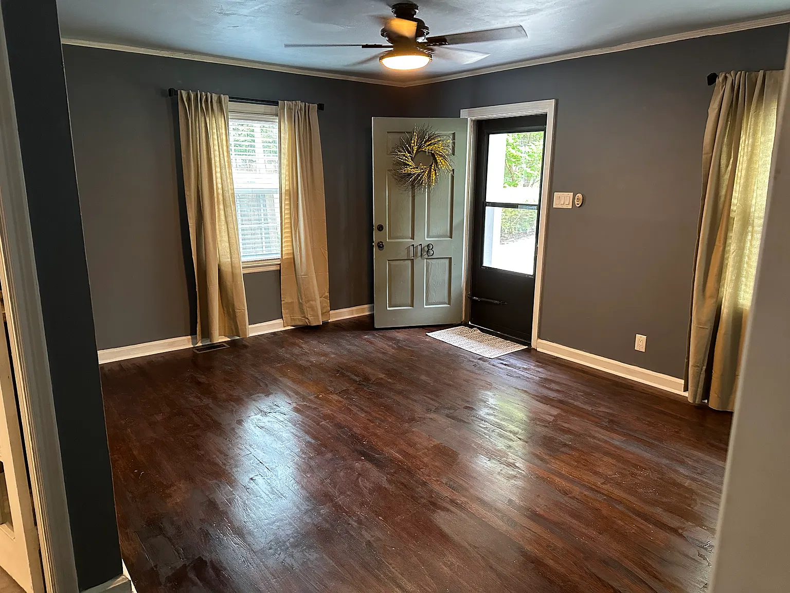 2 bed, 1209 sqft, $2,100 — Photo 2