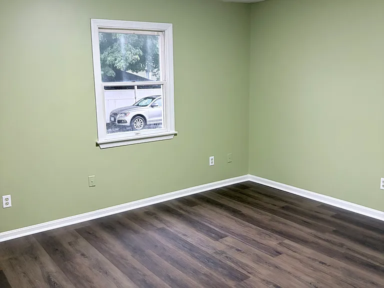 367 Hawkins St #1 — Photo 10