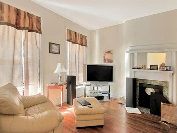 4th image of 517 N 21st St APT B