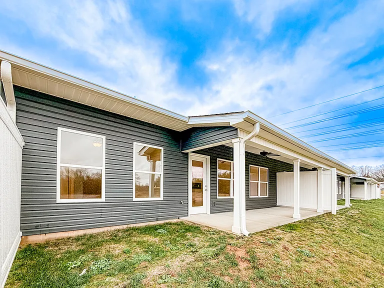 1404 Summer Meadow Dr — Photo 9