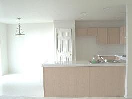 4th image of 123 NE Danbury Ave