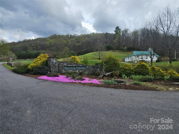 1559 Seven Glens Dr #165, Weaverville, NC 28787