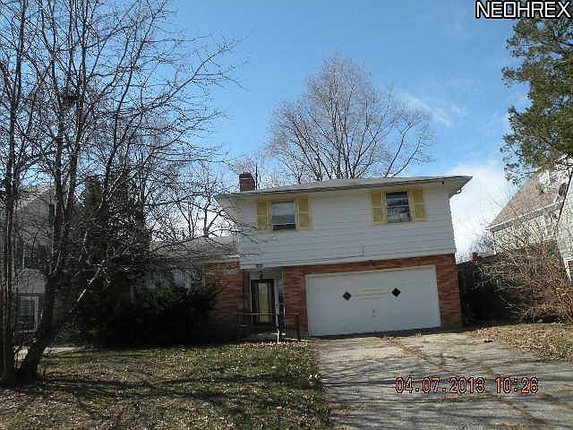 2nd image of 2976 Hampton Rd