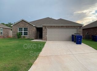 10209 Wimbledon Ct, Village, OK 73120