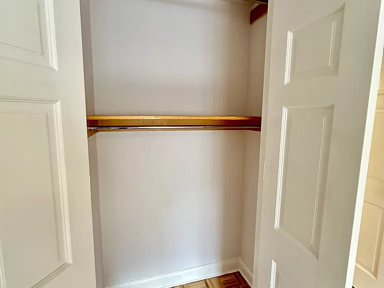 442 W 57th St #4A — Photo 6