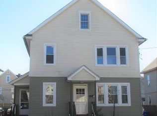 33-35 Crown St, Springfield, MA 01108