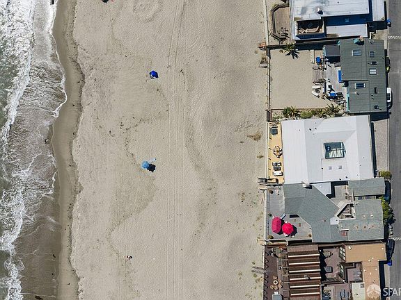 3rd image of 543 Beach Dr