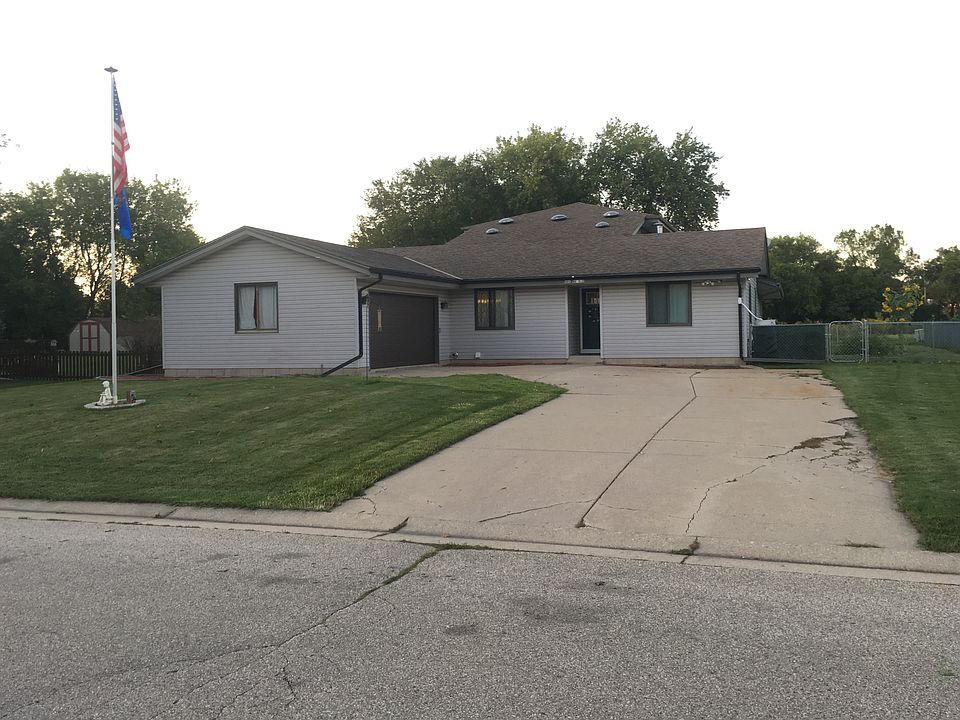 1st image of N62W23712 Sunset Dr