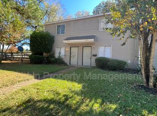 4647 Royal Ridge Dr, Memphis, TN 38128