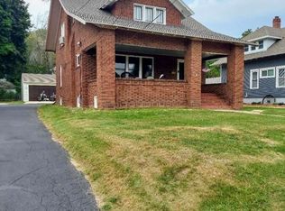 1438 S Float Ave, Freeport, IL 61032