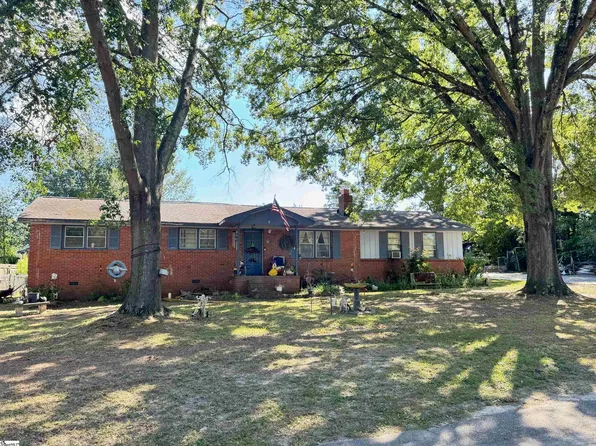 3 Greenway Ct, Taylors, SC 29687