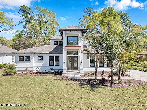 2nd image of 909 EAGLE Drive