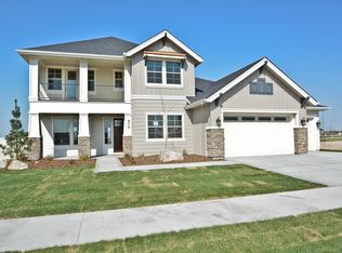 2938 W Tubac Dr, Meridian, ID 83646