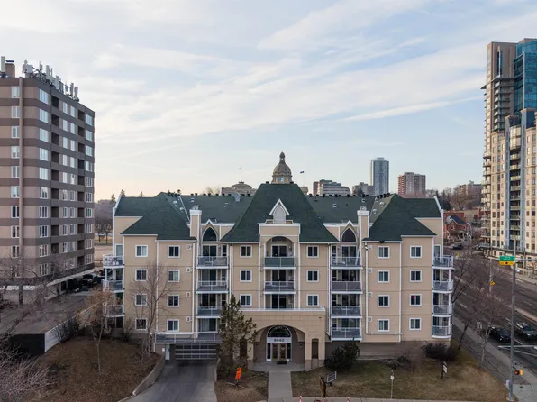 9640 105th St NW #201, Edmonton, AB T5K 0Z7