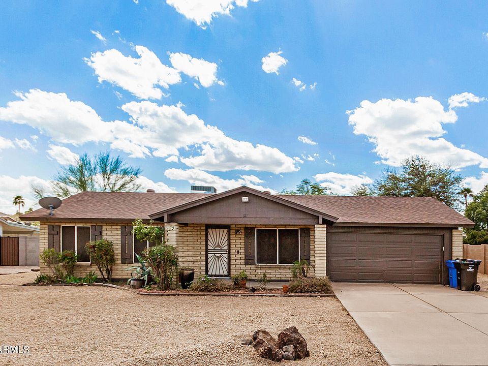 1st image of 827 E LE MARCHE Avenue