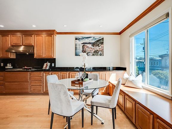 4th image of 1395 18th Ave #1395