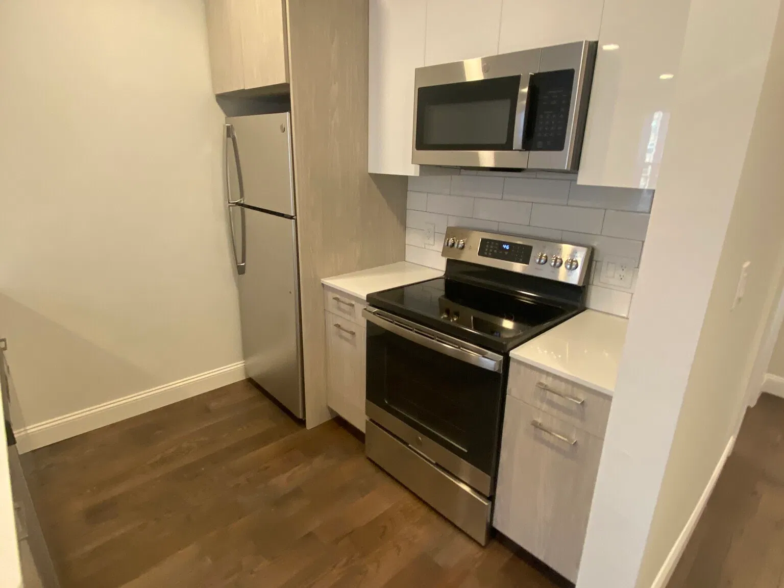 1 bed, 750 sqft, $2,700 — Photo 2