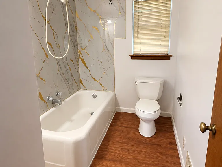 54 Oak Ave — Photo 9