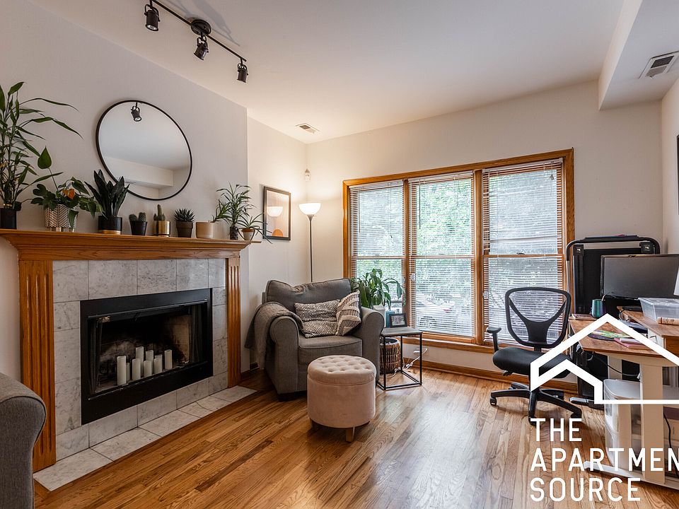 1st image of 1429 N Wicker Park Ave APT 1