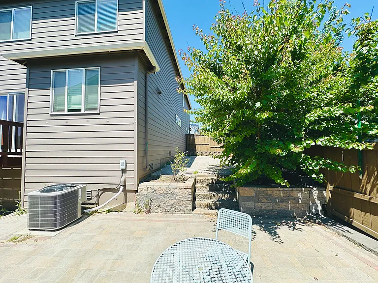 17090 NW Anita St — Photo 78