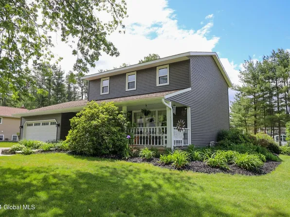 15 Briggs Court, Queensbury, NY 12804