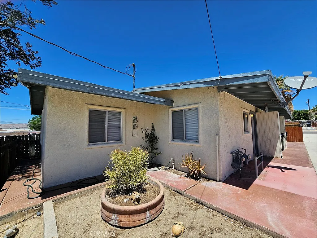2 bed, 760 sqft, $1,675 — Photo 2