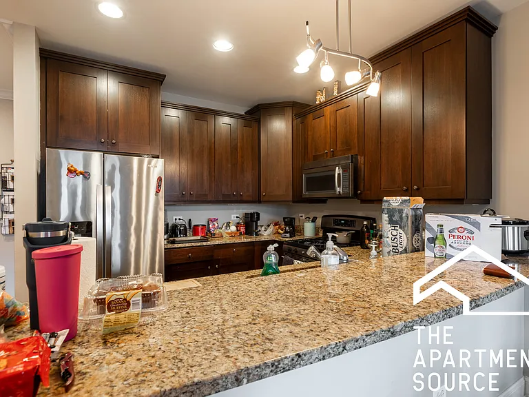 1136 W Diversey Pkwy #3 — Photo 6