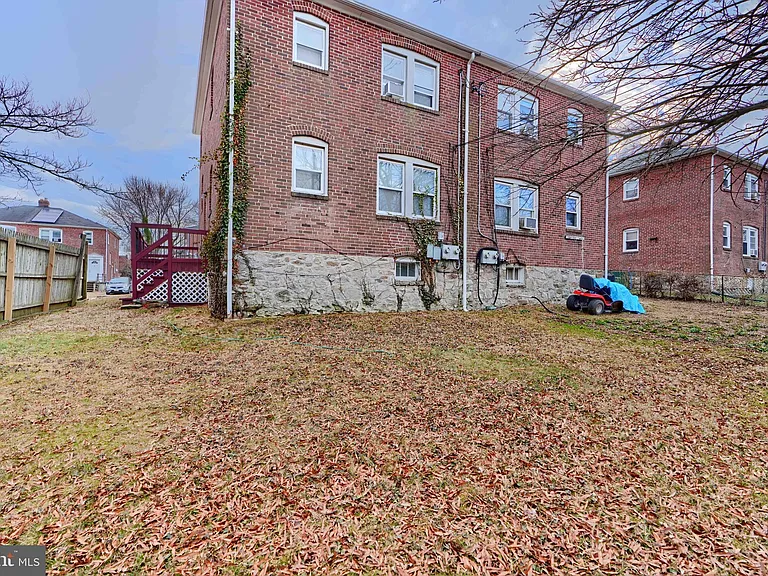 2906 Clearview Ave — Photo 22