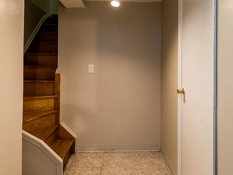 346 Gates Ave #A2 — Photo 4