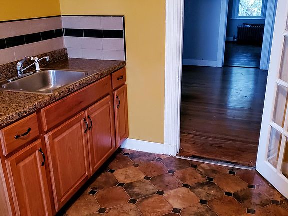 3rd image of 126 N Terrace Ave APT 3