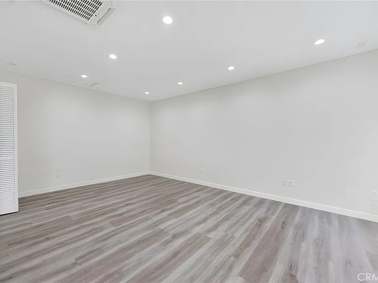 8744 Ruffner Ave — Photo 3