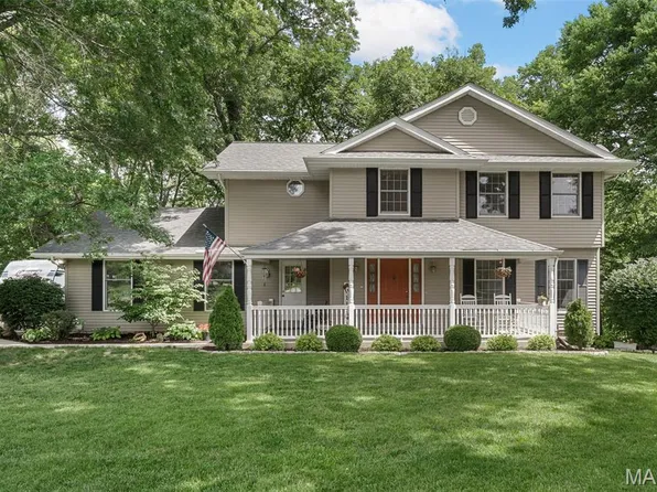 5 Wolf Creek Ct, Saint Peters, MO 63376